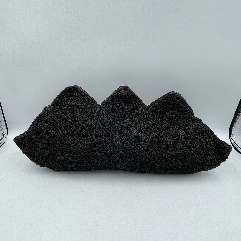 1940s Vintage Black Crochet Corde Shell Shape Clutch Women Bag - Picture 1 of 16